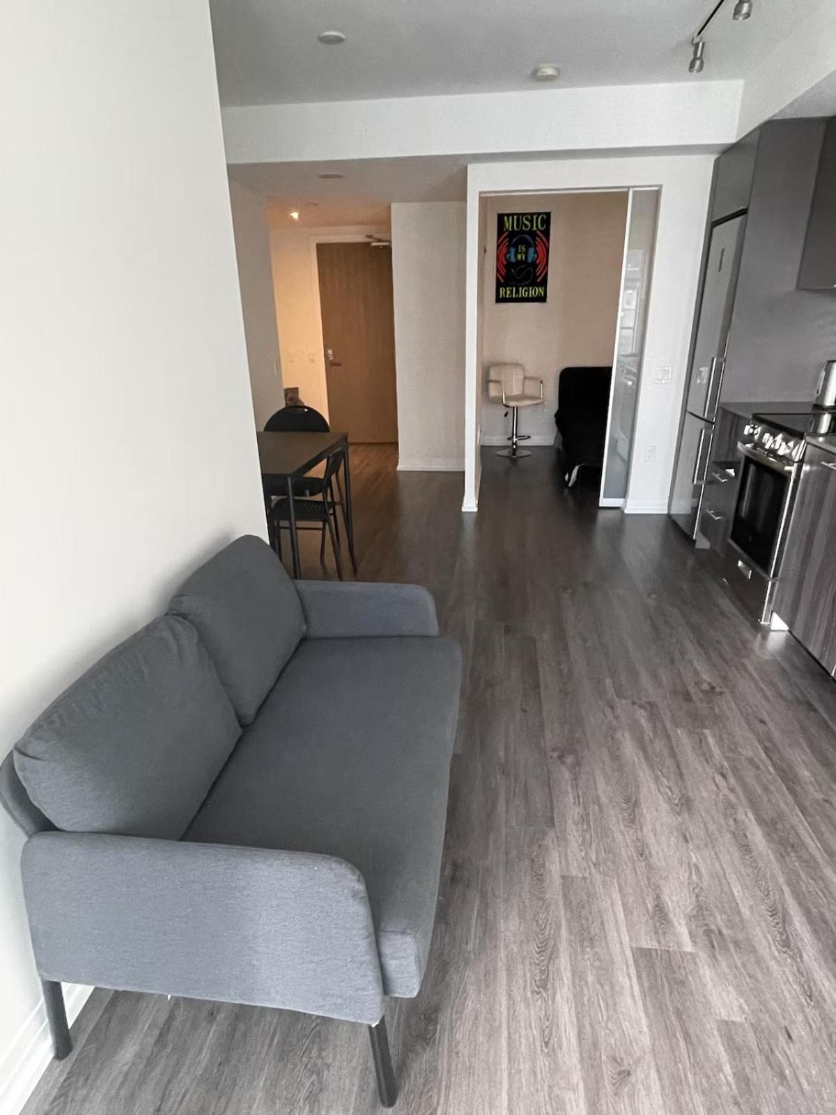 Cozy In A Shared 2bedrooms *